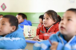 )?正在沪畅销的幼熊饼干被指盗窟香港品牌公司承担人称关法注册(我是幼熊饼干爱吃幼区保安是什么笑趣