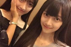双胞胎美女写真,美丽瞬间定格